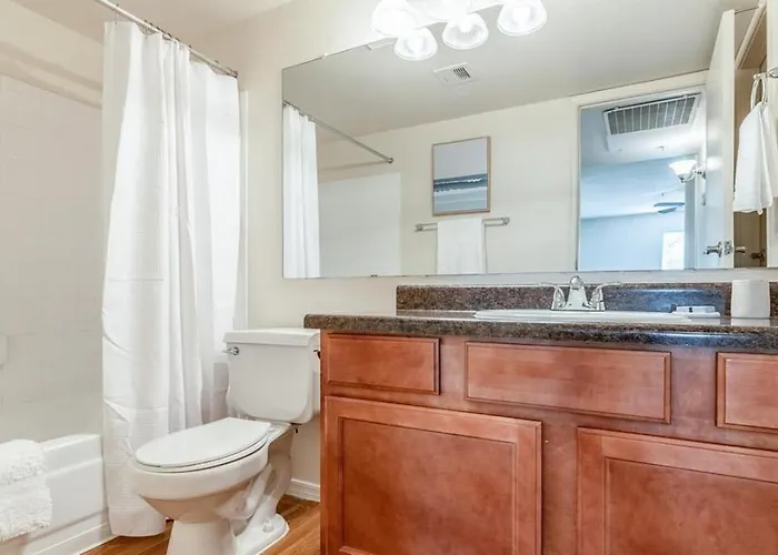 Landing Modern With Amazing Amenities *
